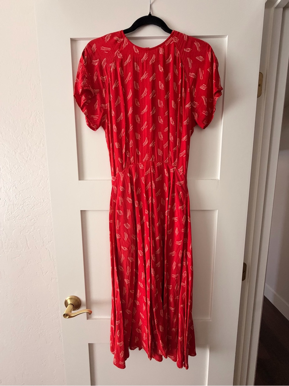 Red Short-Sleeve Midi Dress with Subtle Print